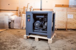 Арендовать промышленный воздушный винтовой компрессор 11,0 кВт в Москве